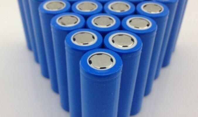 鋰電池正確的充電方法？新電池和舊電池充電時需要注意什么？