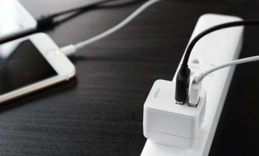 如何判斷充電器能給手機快充？怎么選擇？