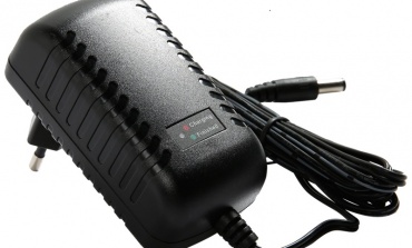USB和適配器供電的充電器電路