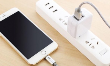 手機(jī)充電器輸出電流是直流還是交流電？如何安全使用？
