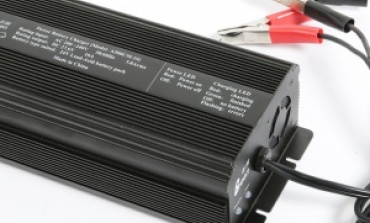 電動車快速充電器的“功”與“過”