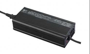 12V電瓶充電器的電流表和電壓表如何正確查看和讀懂？