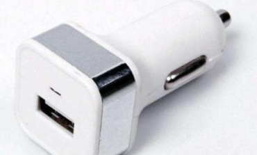 愛車族必備好物：車載充電器特性有哪些？
