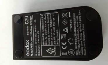 鎳鎘電池智能充電器的研制