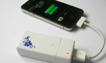 簡約通用USB充電器