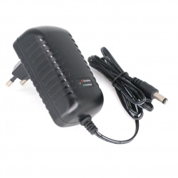P2012-F4 磷酸鐵鋰電池智能充電器,適用于4節(jié) 12.8V磷酸鐵鋰電池
